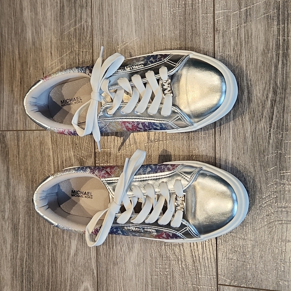 Michael Kors MK100402C Izetta Ombre Glitter Women's sz 6 Sneakers Good condition